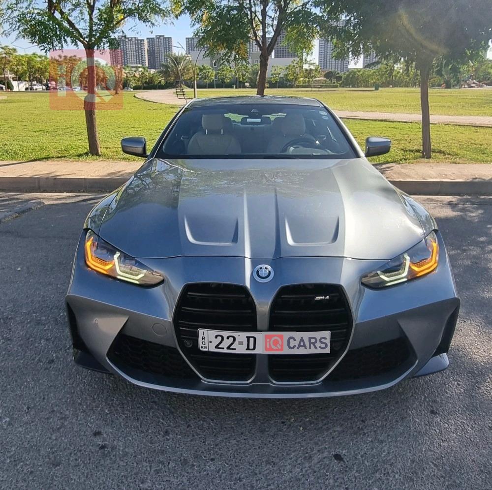 بی ئێم دەبڵیو 4 سیریەس